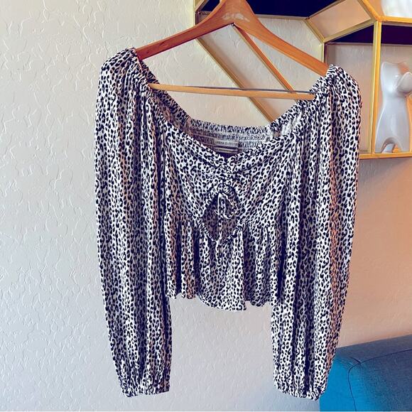 Urban Outfitters animal print crop blouse raw edges cut outs medium M - Picture 1 of 11